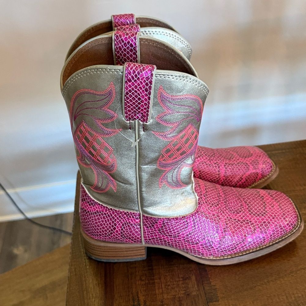 Justin Pink/silver metallic Snake Print boots - Picture 4 of 8